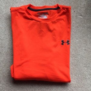 Long sleeve athletic shirt
